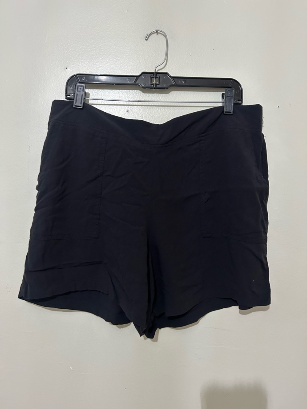 WILDFOX | Black High-Waist Casual Shorts - Picture 8 of 11